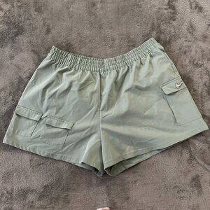Nike Plus Size Green Cargo Swoosh Shorts Women's size 1X